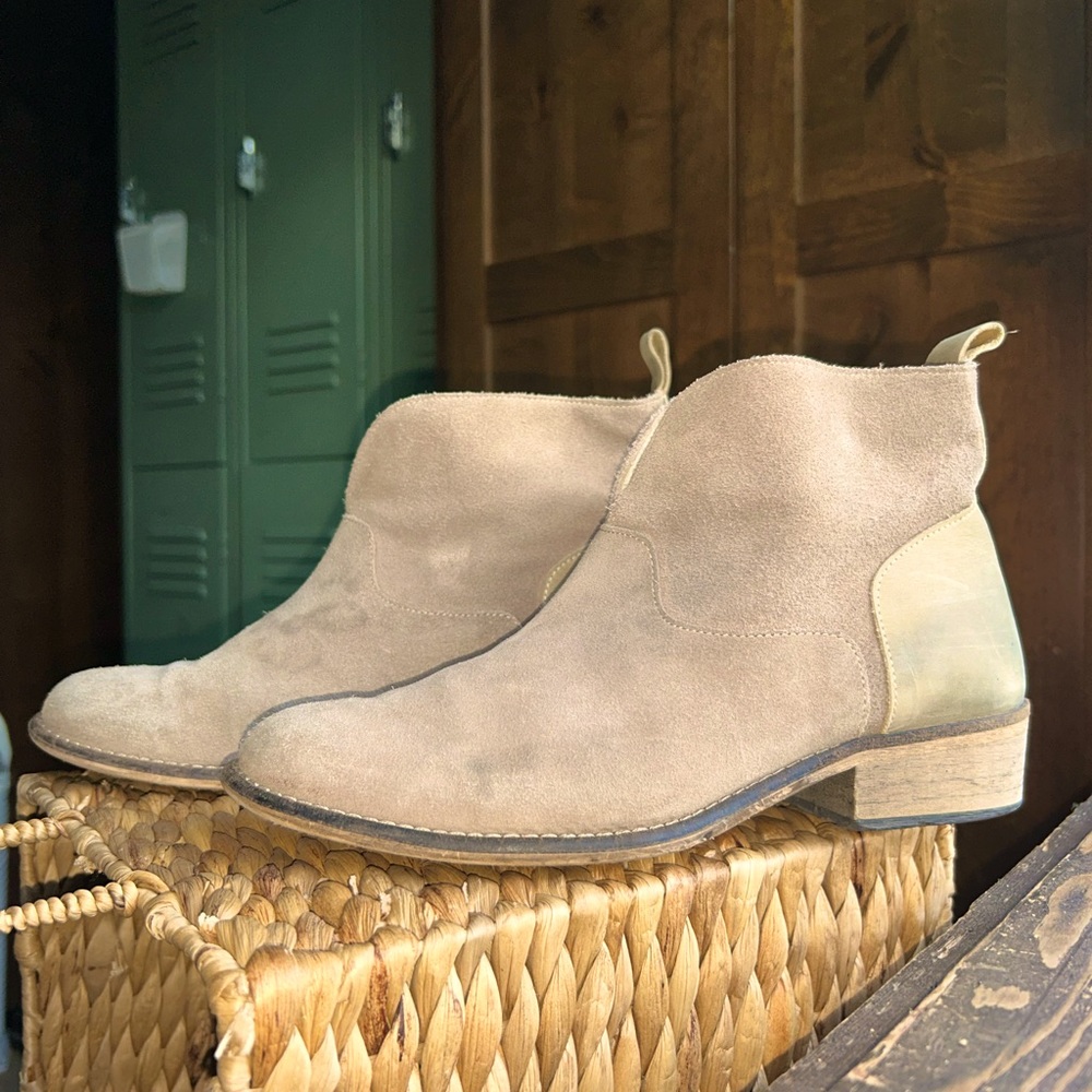 Ivylee Copenhagen beige, suede ankle boots